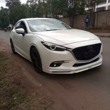 Mazda Axela