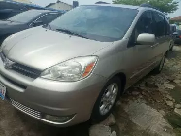 Toyota Sienna