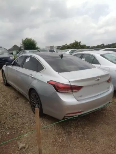 Hyundai Genesis