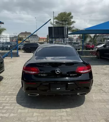 Mercedes-Benz C 300