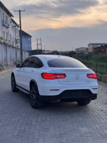 Mercedes-Benz GLC 300