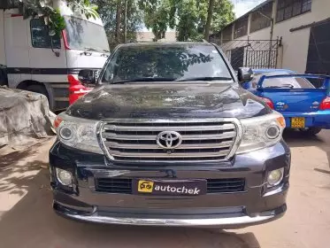 Toyota Landcruiser  V8