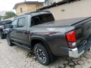 Toyota Tacoma