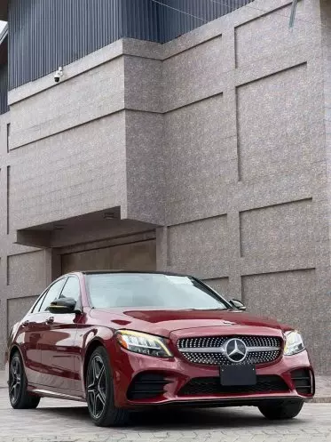 Mercedes-Benz C 300