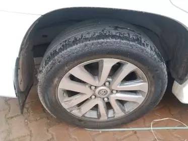 Toyota Landcruiser  V8