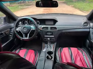 Mercedes-Benz C 300