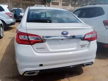 Subaru Legacy B4