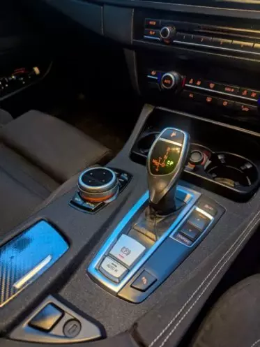 BMW 523I