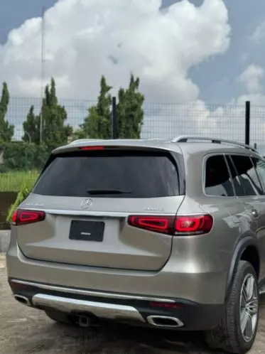 Mercedes-Benz GLS 450