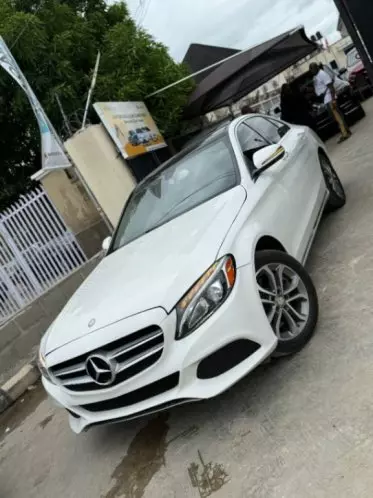 Mercedes-Benz C 300
