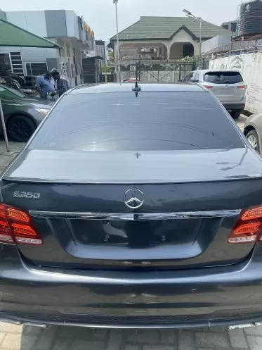 Mercedes-Benz E 350