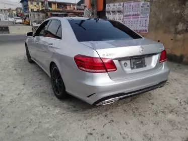 Mercedes-Benz E 350