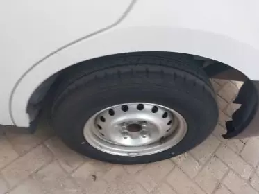 Nissan Advan