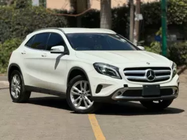 Mercedes-Benz GLA 250