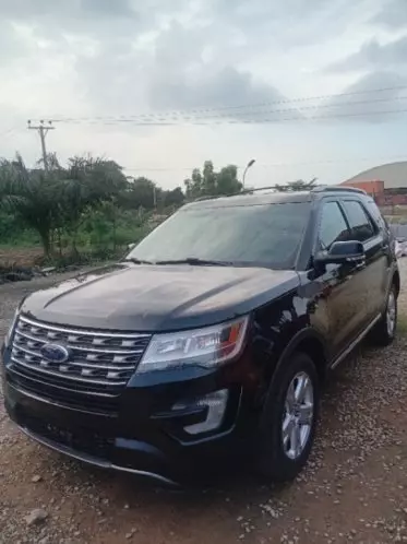 Ford Explorer XLT 3.5L
