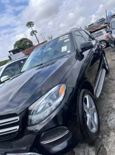 Mercedes-Benz GLE 350