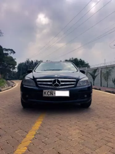 Mercedes-Benz C200