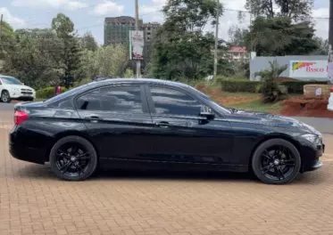 BMW 320i