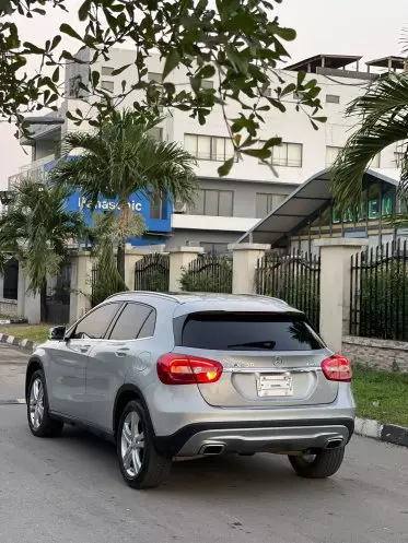 Mercedes-Benz GLA 250