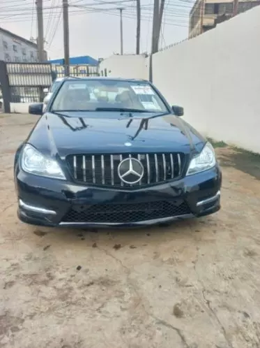 Mercedes-Benz C 300