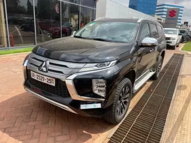 Mitsubishi Pajero Sport GLS Petrol