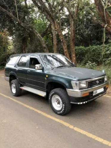 Toyota Hilux Surf 