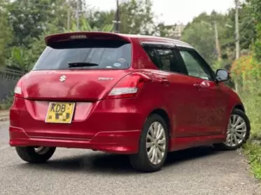 SUZUKI Swift