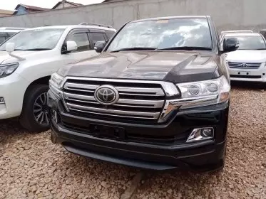 Toyota Landcruiser  V8
