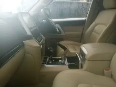 Toyota Landcruiser  V8