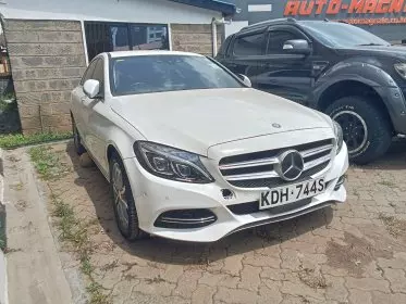 Mercedes-Benz C 200