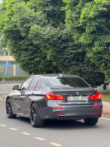 BMW 328i