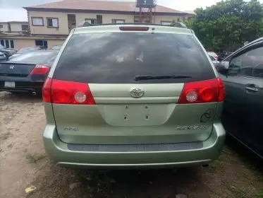 Toyota Sienna