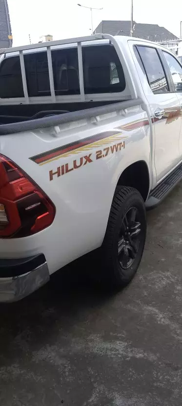 Toyota Hilux
