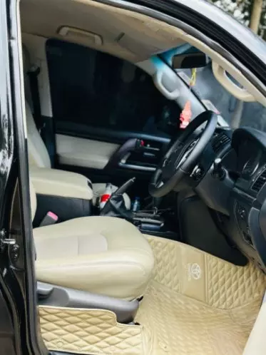 Toyota Landcruiser  V8