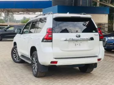 Toyota Landcruiser prado TZ