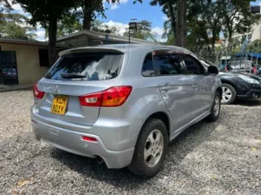 Mitsubishi RVR