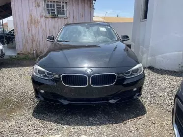 BMW 328i