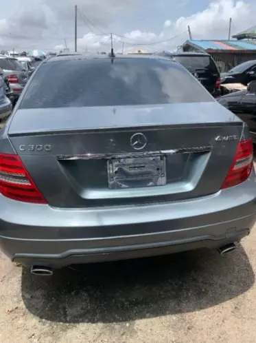 Mercedes-Benz C 300