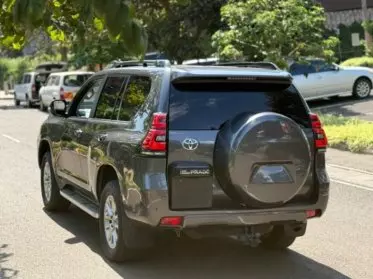 Toyota Landcruiser Prado