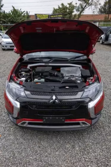 Mitsubishi Outlander hybrid 