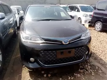 Toyota Fielder hybrid 