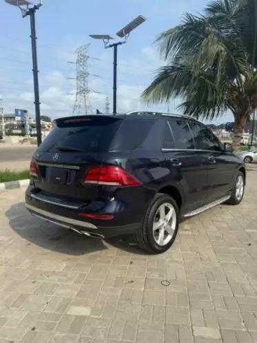 Mercedes-Benz GLE 400