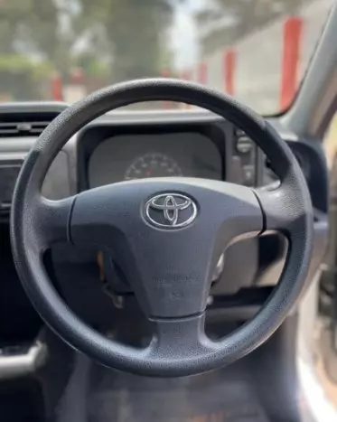 Toyota Succeed