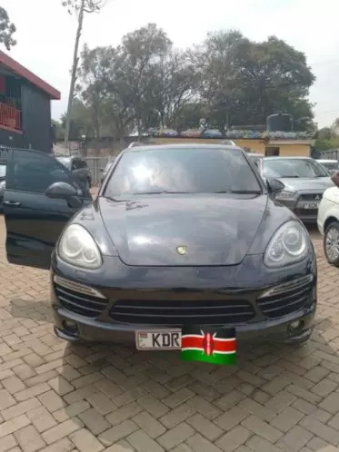 PORSCHE Cayenne