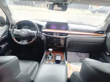 Lexus LX 570