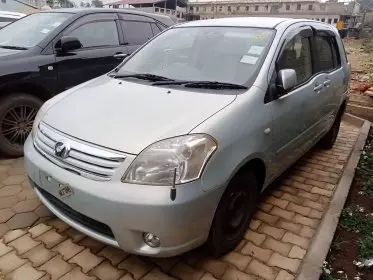 Toyota Raum