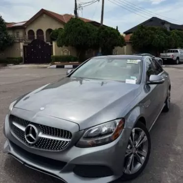 Mercedes-Benz C 300