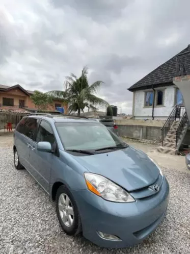 Toyota Sienna