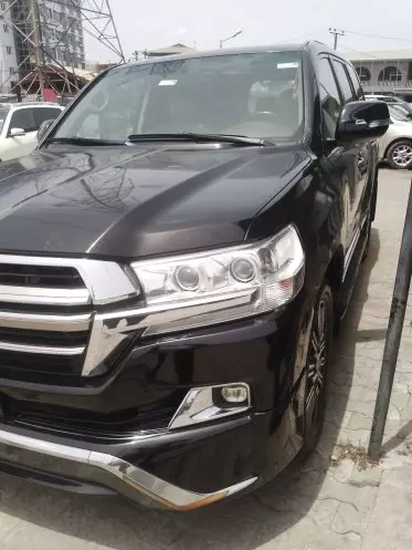 Toyota Land Cruiser Prado VX.L