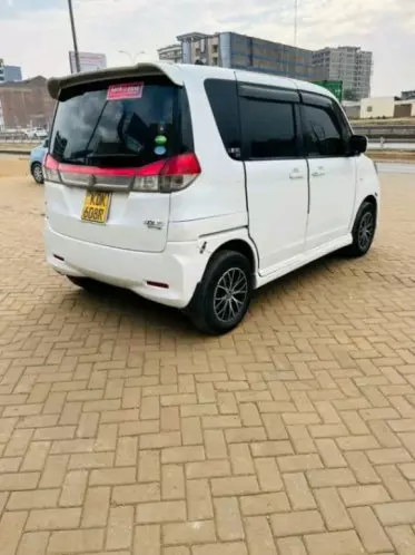 SUZUKI Solio